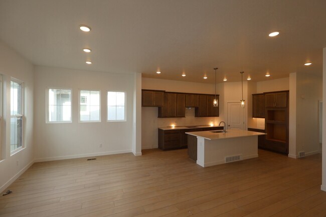 7214 S Sage Run Rd, West Jordan, UT 84081 - photo 6