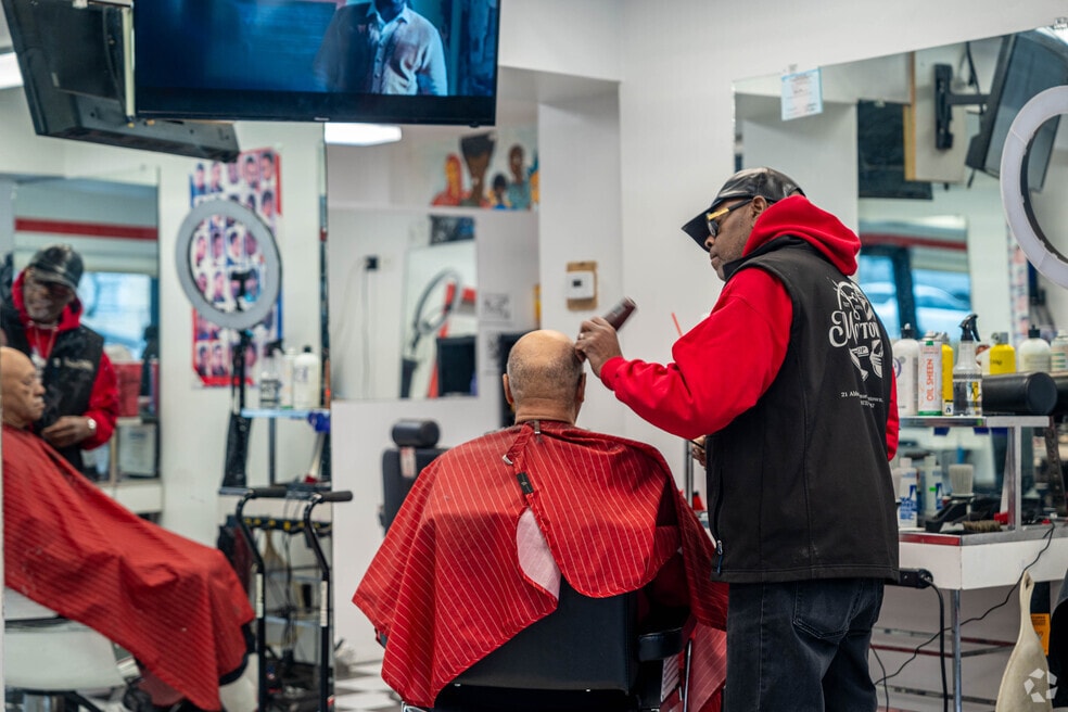 Hanover_1028864_GK_090225_FINAL