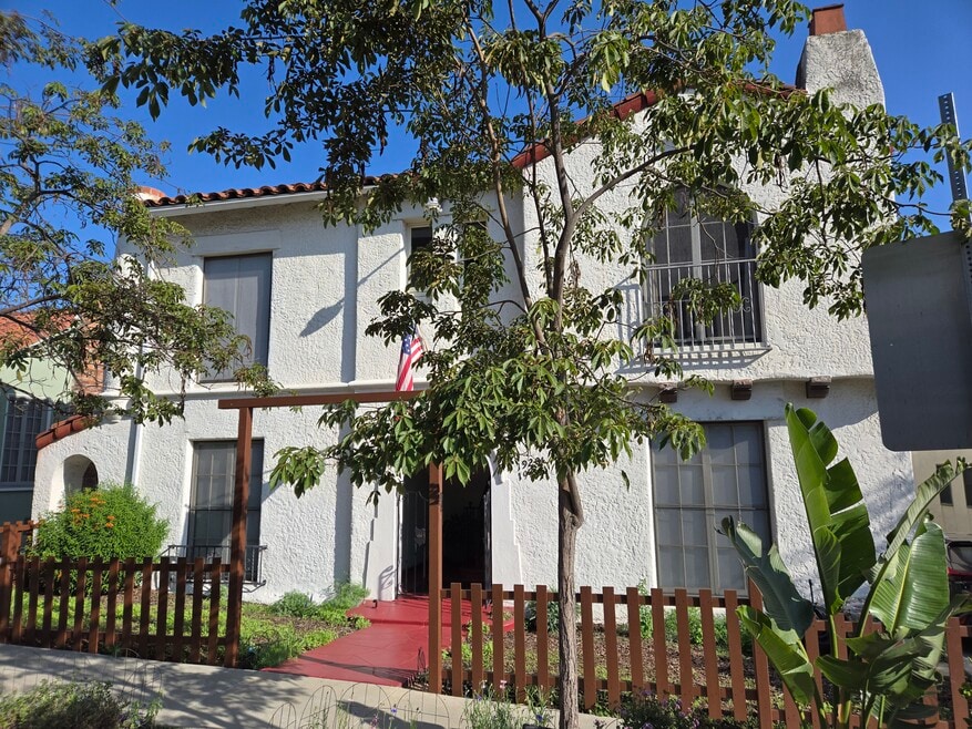 1922 N Hoover St, Los Angeles, CA 90027 - photo 1