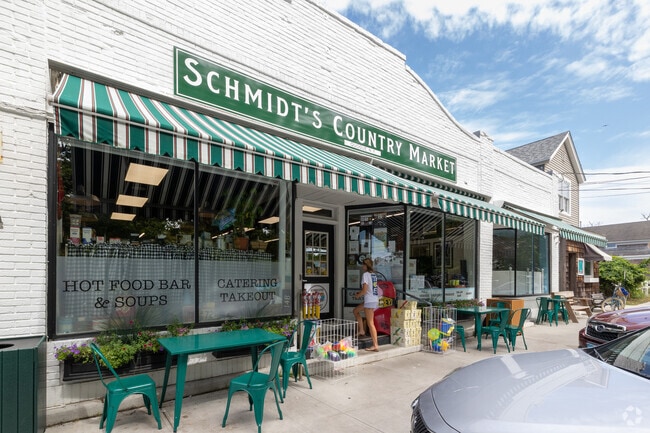 Schmidts Country Market in Quogue is as inviting as the quaint hometown stores nearby.