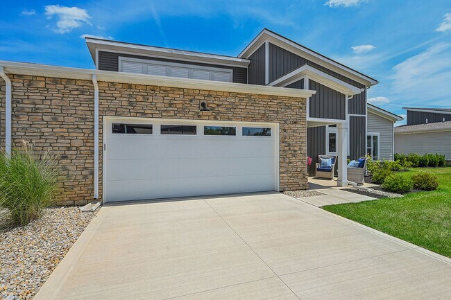 2 Bedroom | Entrance & Garage