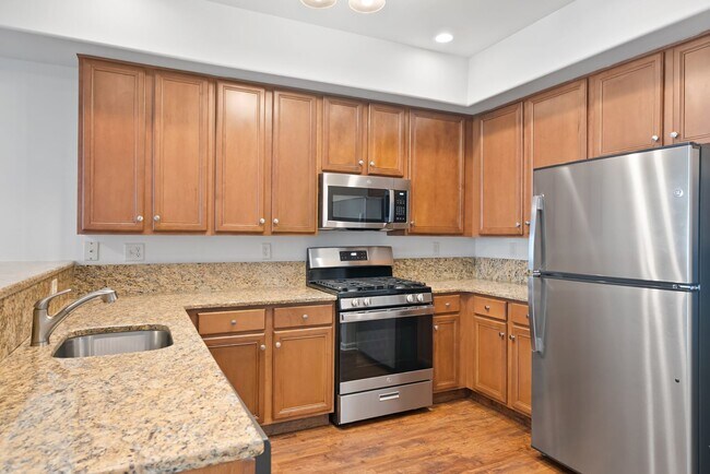 Barclay Square at Princeton Forrestal, Princeton, NJ 08540 - photo 5