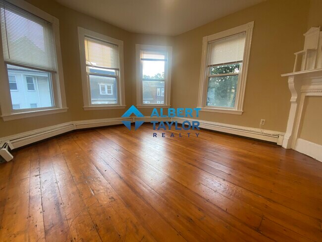 44 Hillside St unit 1, Roxbury Crossing, MA 02120 - photo 2