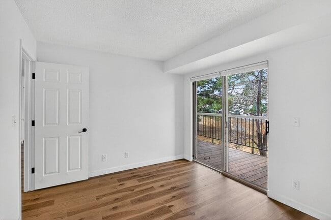 2575 S Syracuse Way, Denver, CO 80231 - photo 3