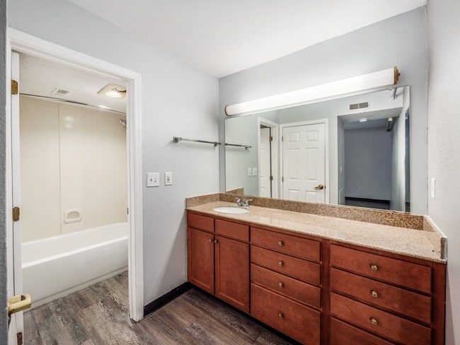 Revi Columbus East, Columbus, OH 43232 - photo 7