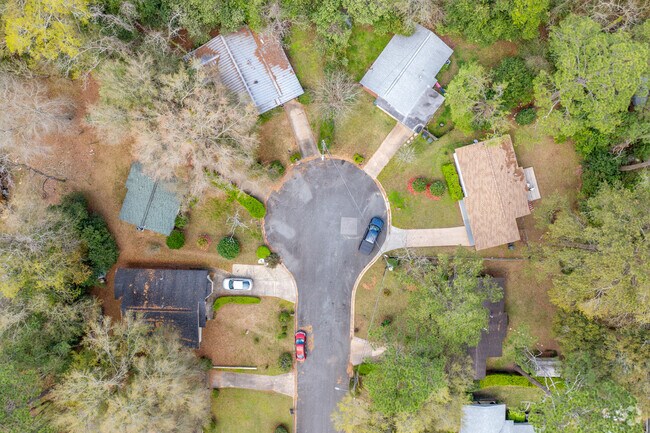 Charming cul-de-sacs in Midtown West host a variety of homes, such as ranch and cottage styles.