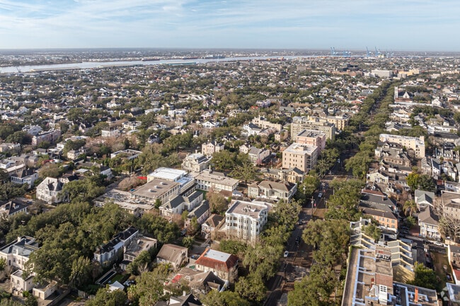 Historic St Charles Ave borders the Garden District to the north.
