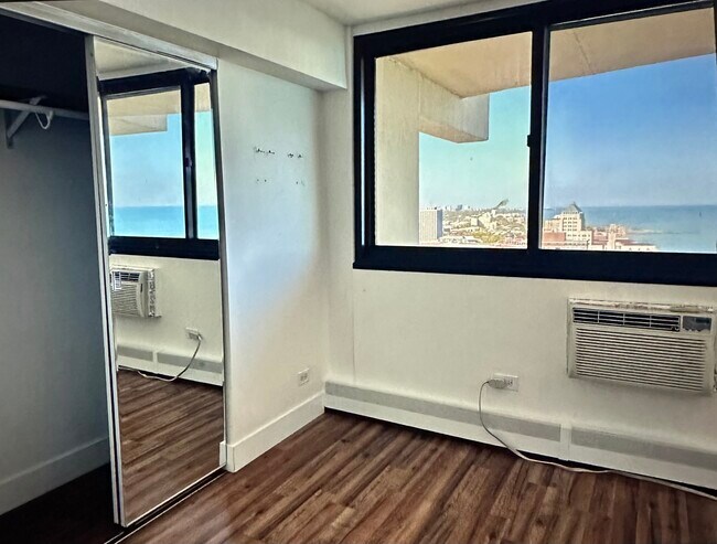 6166 N Sheridan Rd unit 20G, Chicago, IL 60660 - photo 4