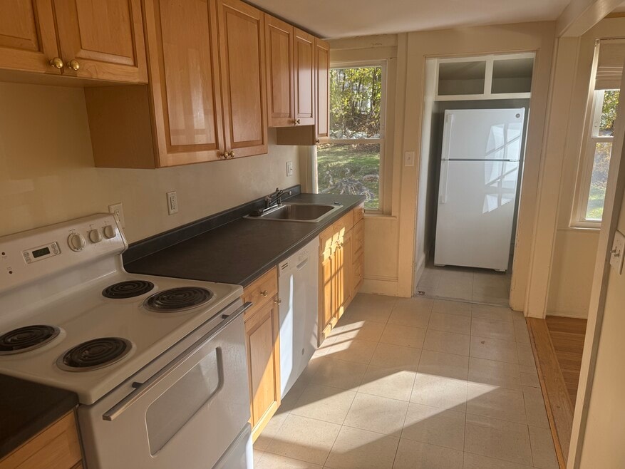 5 Curve St, Lexington, MA 02420 - photo 1