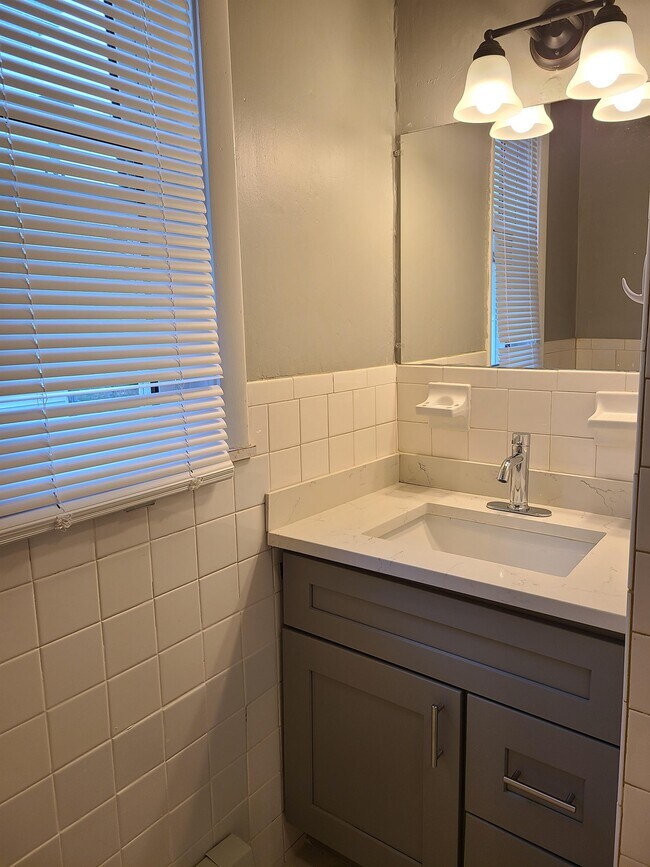 17 Stearns St unit 1, Malden, MA 02148 - photo 3