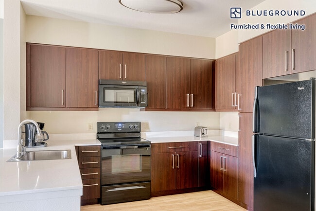 5200 Iron Horse Pkwy unit FL4-ID1504, Dublin, CA 94568 - photo 7