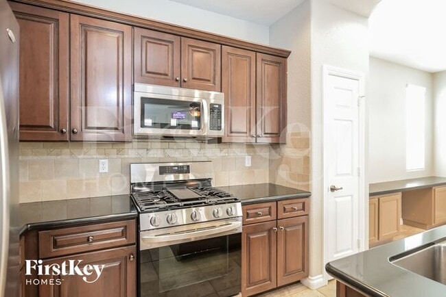 1109 Aspen Cliff Dr, Henderson, NV 89011 - photo 7