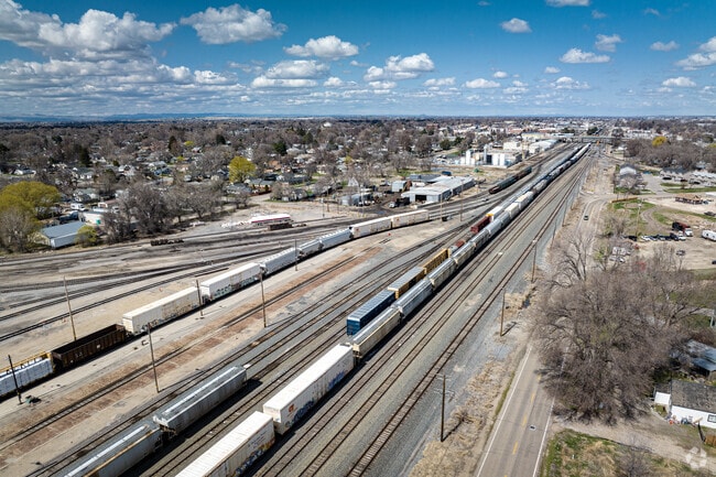 Train tracks in Nampa pass through downtown.