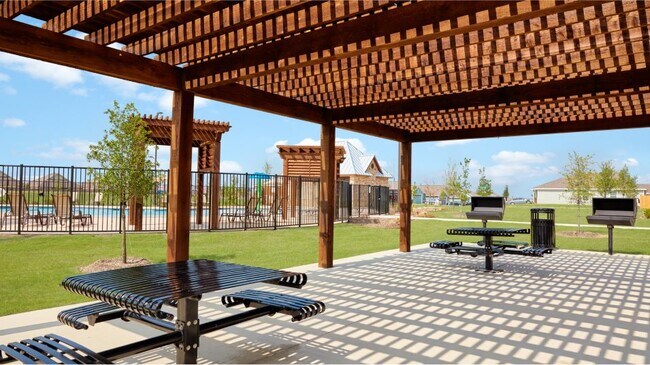 Northpointe Amenity Picnic Area 2