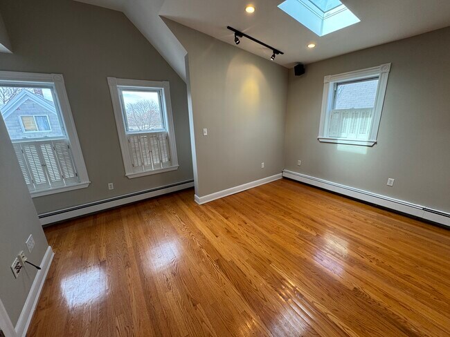 24 Ellington Rd unit 3, Somerville, MA 02144 - photo 5