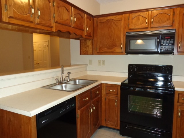 9574 Daly Dr, Lakeland, TN 38002 - photo 3