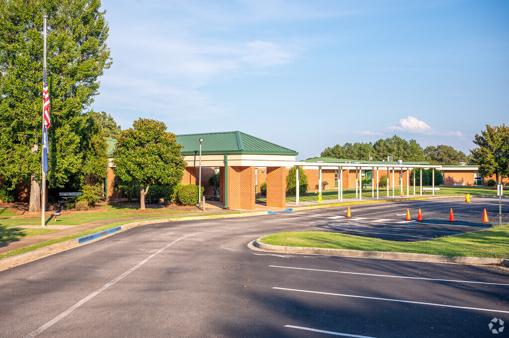 Nevitt Forest Community School Of Innovation is home to 500 students of Downtown Anderson.