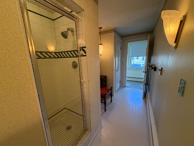 529 Park Ave unit 1, Woonsocket, RI 02895 - photo 4