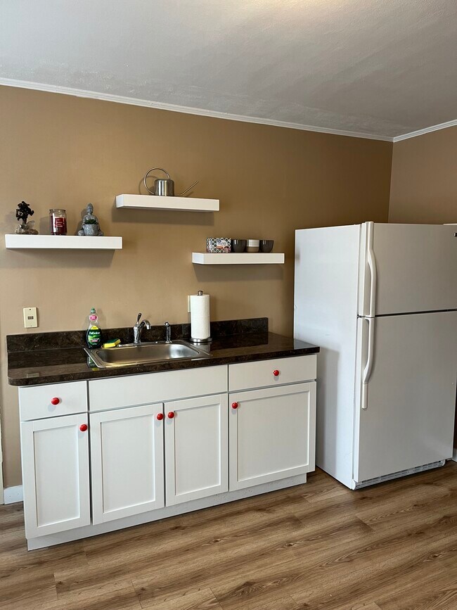 3 Hayer St unit 2, Adams, MA 01220 - photo 7