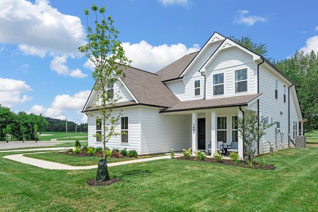 1402 Charles Dr, Chapel Hill, TN 37034 - photo 3