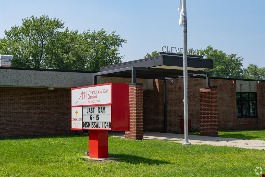 Cleveland Elementary School sign in St Clair County.