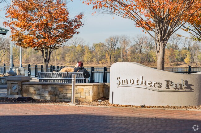 There are multiple public parks along the Ohio River that you can enjoy.