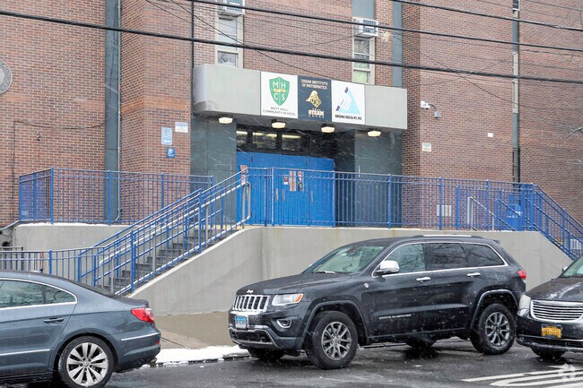 Urban Institute of Mathematics is a public school located in Bronx, NY.