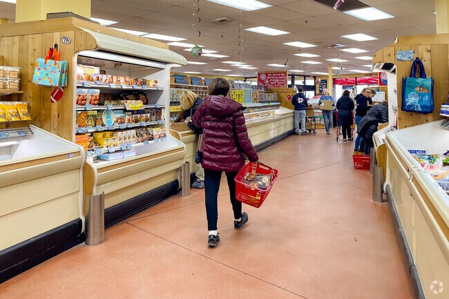 Trader Joe's is one of the local grocery stores in Berkley Square.