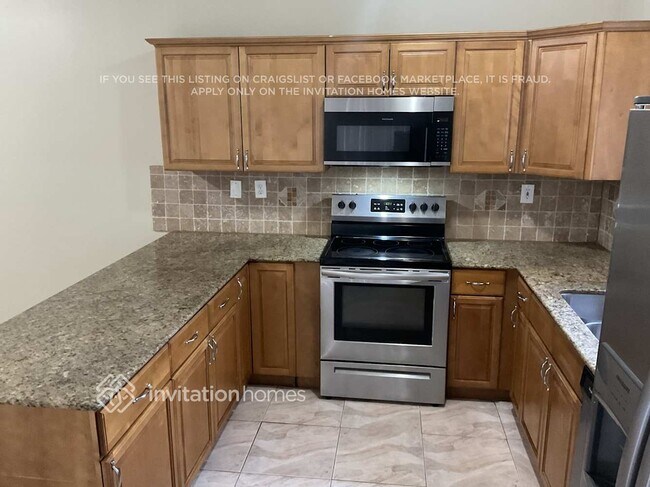 12928 SW 50th St, Miramar, FL 33027 - photo 4