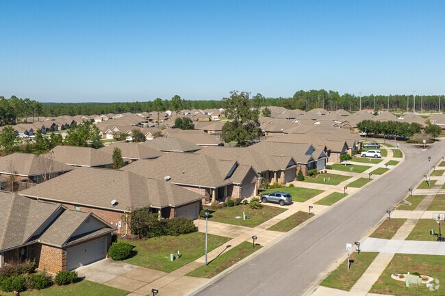 Spanish Fort offers a contemporary suburb for those in Baldwin County.