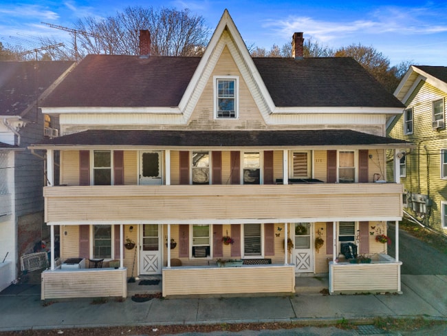 121-121 High St unit 121 High St, Sprague, CT 06330 - photo 2