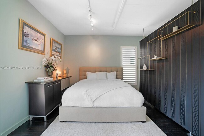 1700 Meridian Ave unit 304, Miami Beach, FL 33139 - photo 7