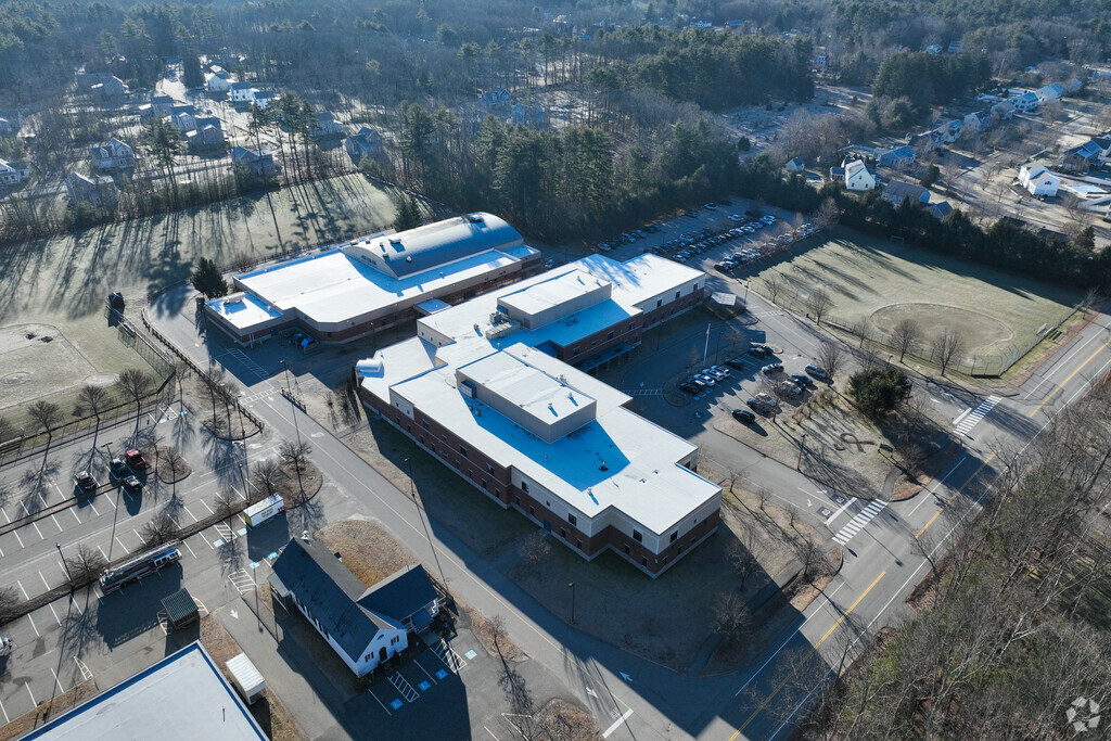 Middle School of the Kennebunks serves grades 6-8.