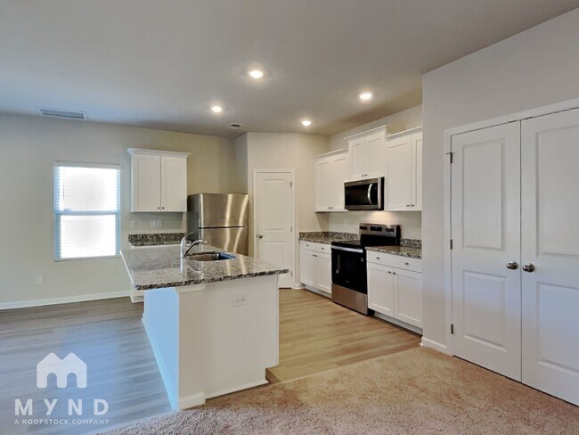 160 New Villas St, Angier, NC 27501 - photo 6