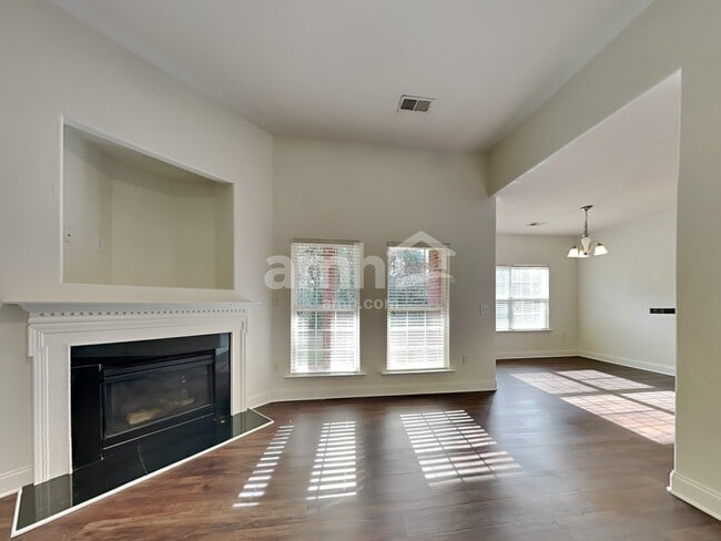 439 W Rustling Leaves Ln, Roebuck, SC 29376 - photo 6