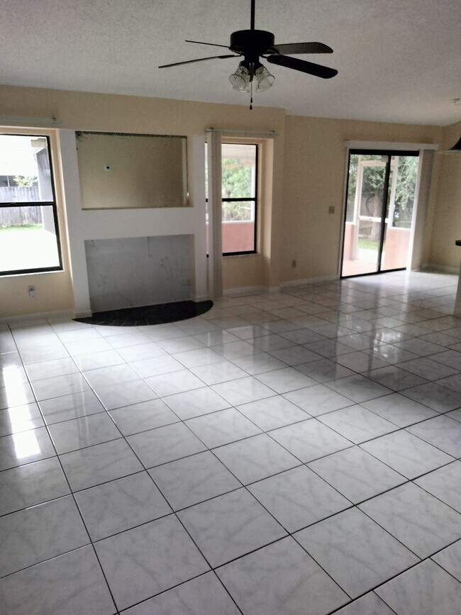 970 Jupiter Blvd NW, Palm Bay, FL 32907 - photo 5