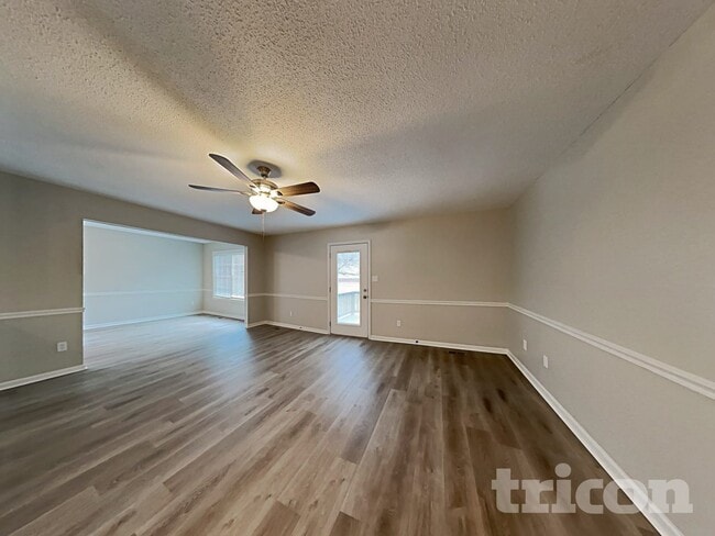 437 Bradford Cir, Columbia, TN 38401 - photo 2