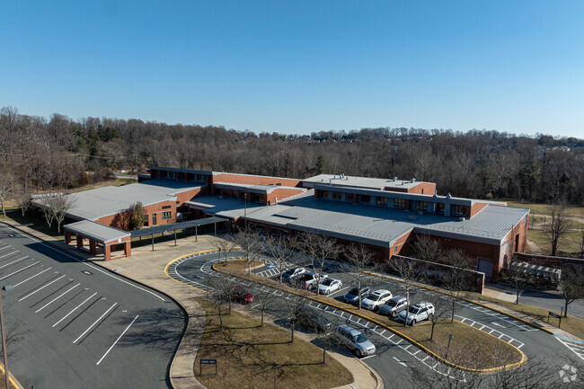 Abingdon Elementary serves PK-5th grade.