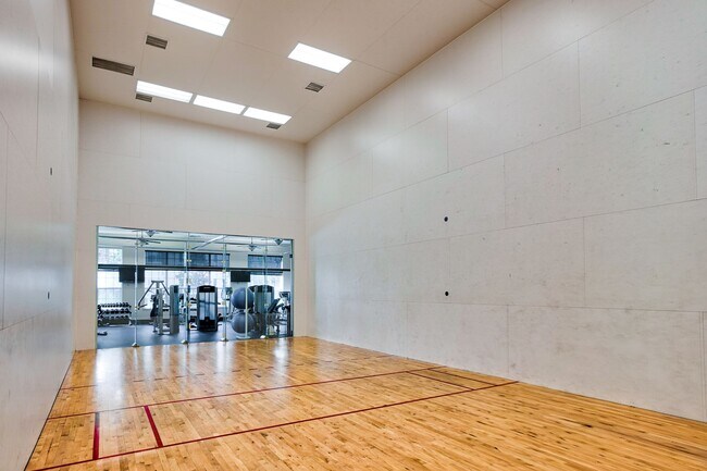 Racquetball court