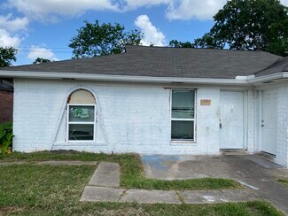 8019 Beech Cove Ln, Houston, TX 77072