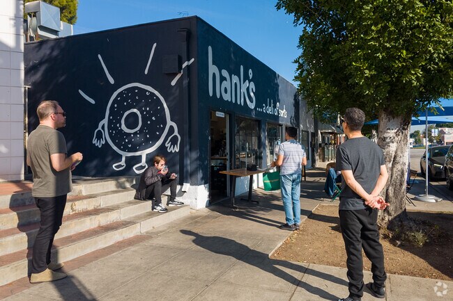 If you love bagels, stop by Hank's in Burbank's Media District.
