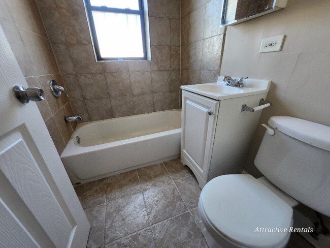 4840 W Adams St unit 1N, Chicago, IL 60644 - photo 5