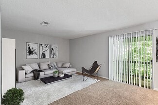 1700 Hunter Ridge Ln, Peachtree Corners, GA 30092