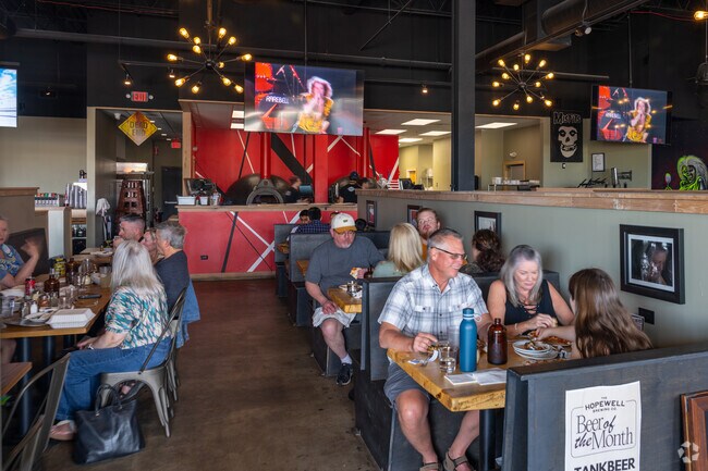 Freedom Brothers Pizzeria & Alehouse near Maple Brook is perfect for a family outing.