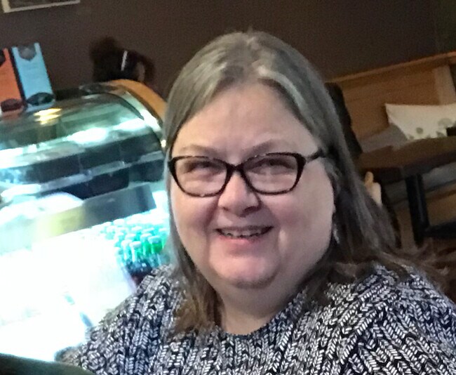 Debbie Bennett-Vidaure