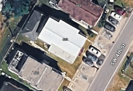 652 SW 4th St unit 2, Belle Glade, FL 33430 - photo 2