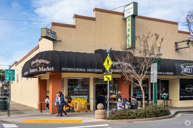 Broadway is the main commercial strip at the western edge of Burlingame Terrace.