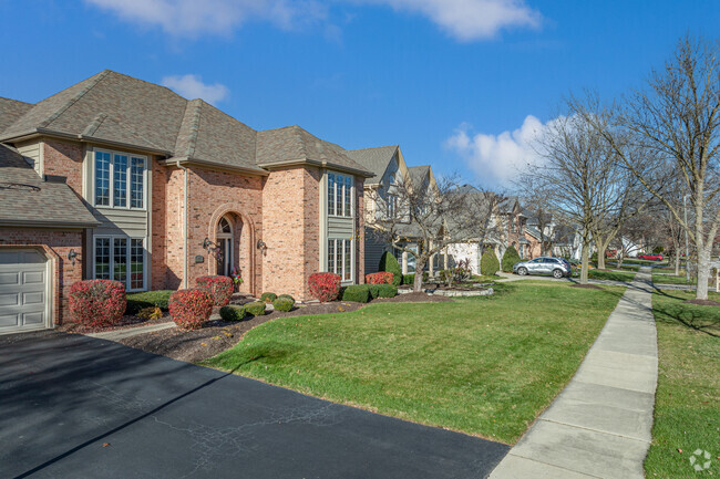 Quiet, tree lined streets are found throughout Naper Carriage Hill.