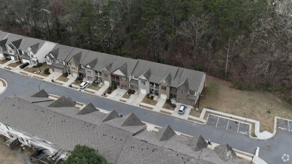 403 Franklin Ln, Acworth, GA 30102 - photo 2