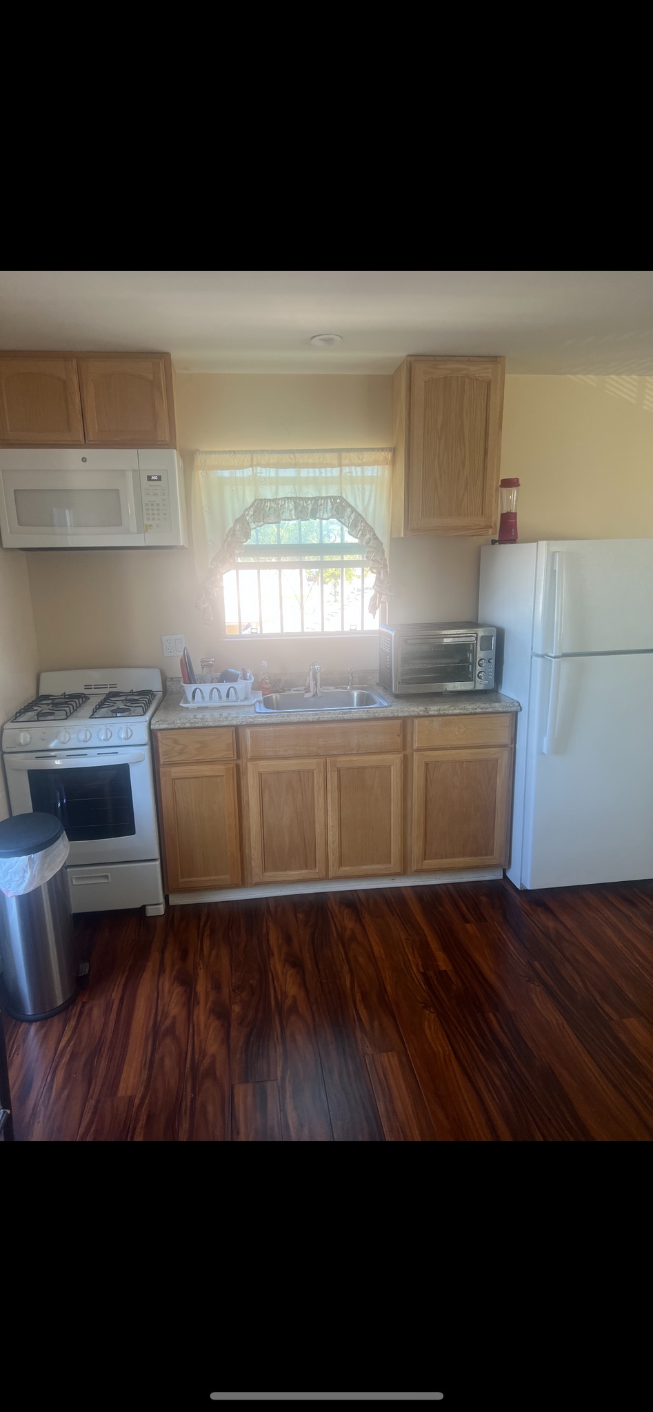 2400 Pine Ave unit A, Long Beach, CA 90806 - photo 1